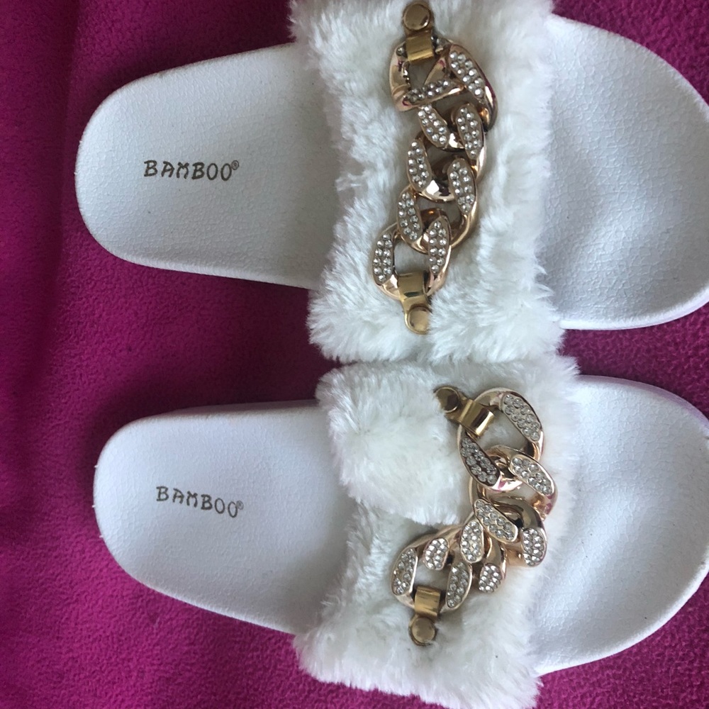 fluffy sandal like slippers